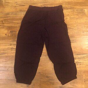 𝅺victoria's Secret Loungewear Capri Pants Burgundy